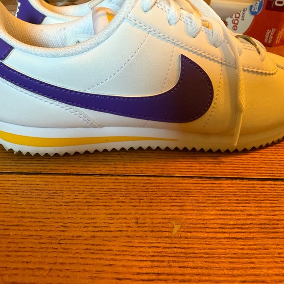 Nike Other - Nike Kids Cortez  Youth Shoes Size 3 Preowned